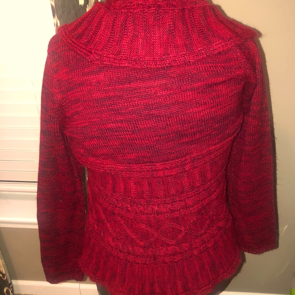 Reference Point Red sweater - Picture 2 of 2